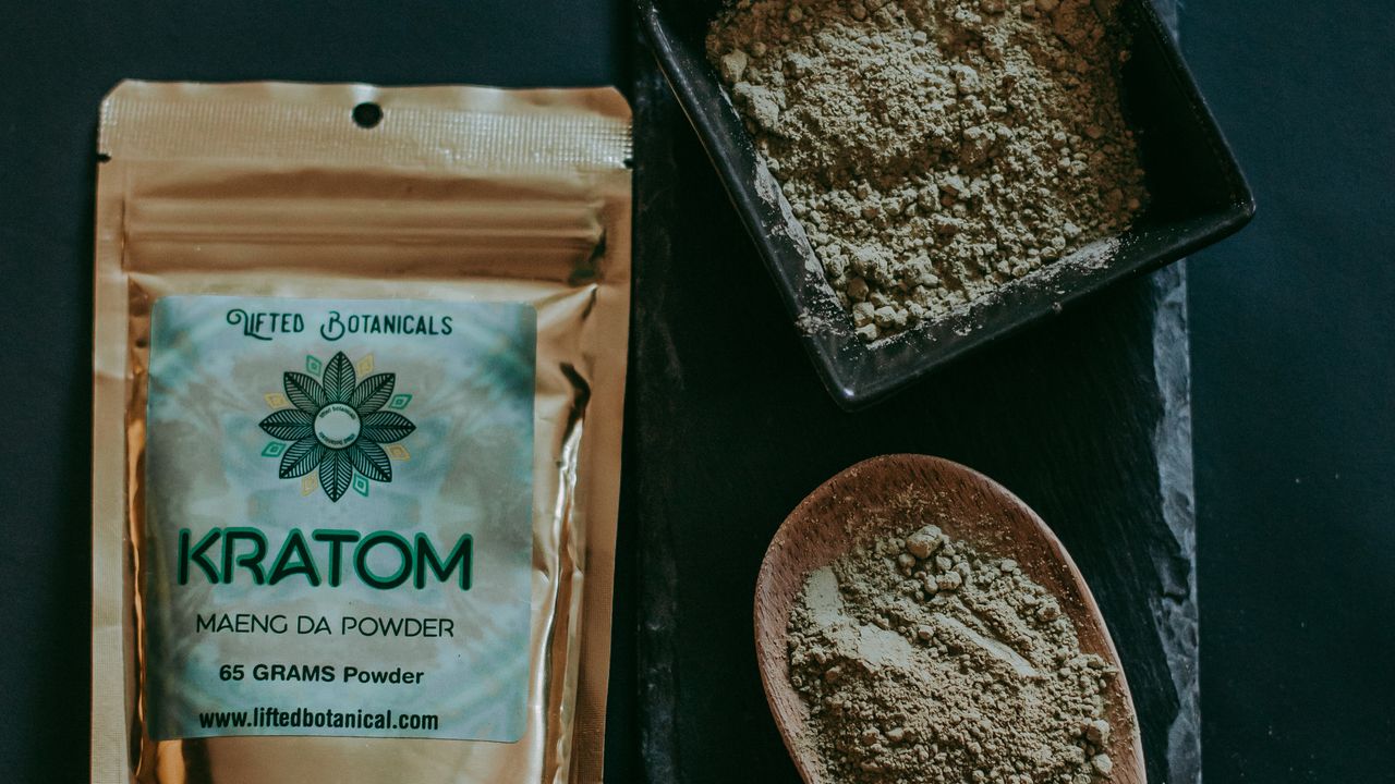 Kratom Testing: A Complete Guide to Identity, Alkaloid Potency, and Safety